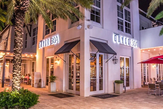 Cuvee 30A dining next to Carillon Beach